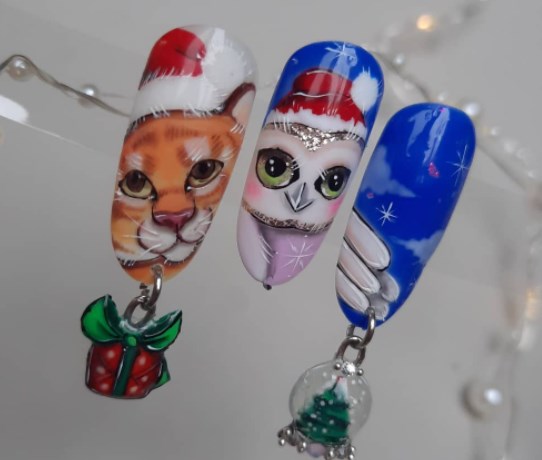 Новорічний манікюр 2022 синій