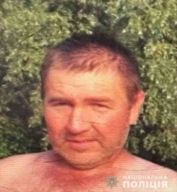 Дети умоляли копов о  помощи: на Черниговщине мужчина на глазах у собственных чад убил мать