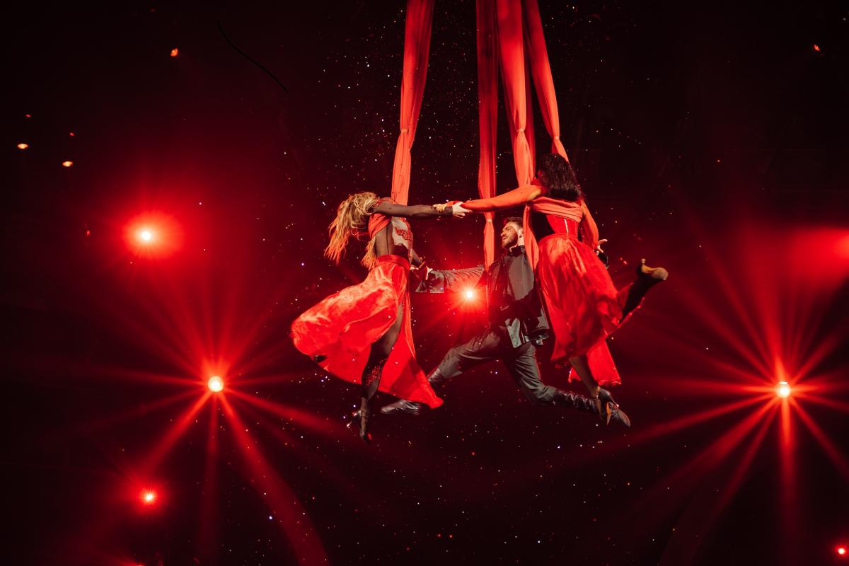 Грандіозний суперфінал шоу Танці з зірками: Леся Нікітюк в ролі судді і повернення всіх пар сезону