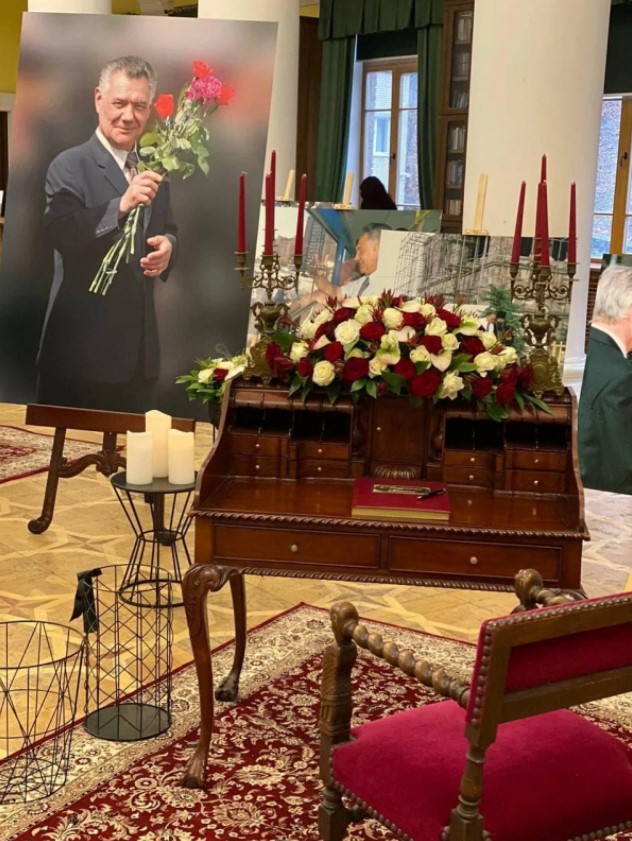 Александр Омельченко Александр Омельченко