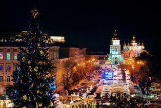 Вихідні в грудні 2021 Україна