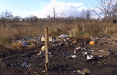 На Львівщині живцем згорів однорічний малюк: жив у поліетиленовому наметі біля сміттєзвалищі