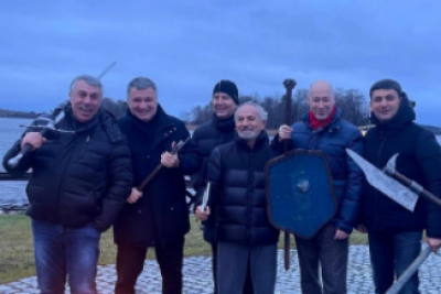 Гордон показав момент зйомки 'героїчного' фото на дні народження у Шустера