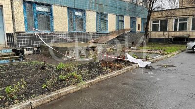 Помер миттєво: у Кривому Розі COVID-пацієнт вистрибнув з 8 поверху лікарні Помер миттєво: у Кривому Розі COVID-пацієнт вистрибнув з 8 поверху лікарні