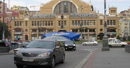 Часть Киева закрыли для водителей и сделали пешеходной зоной