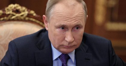 ЕС согласовал персональные санкции против Путина и Лаврова