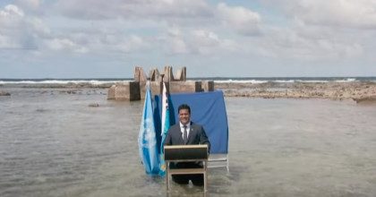 Впервые в истории из-за глобального потепления переселяется целая страна: подробности