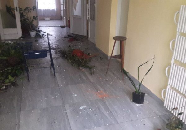 На Львівщині чоловік увірвався у лікарню та побив пацієнтів