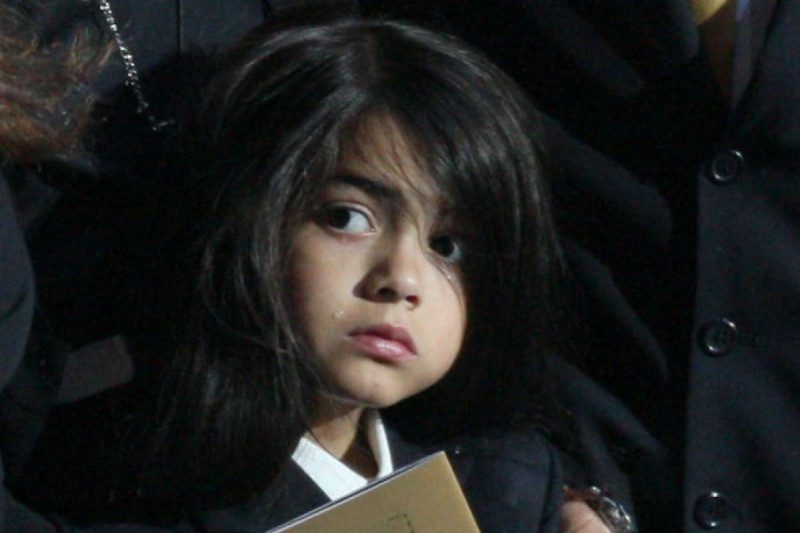 Гарячий красень: як зараз виглядає наймолодший син Майкла Джексона