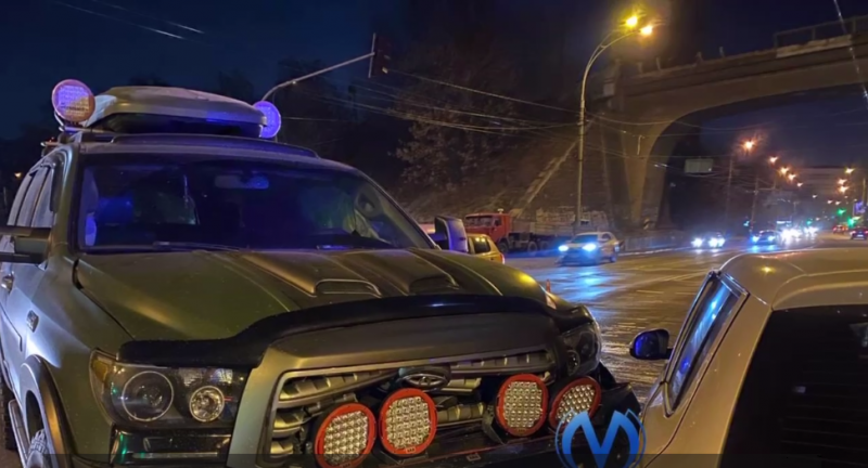 Сергій Поярков на позашляховику мчав на червоне світло та потрапив у ДТП