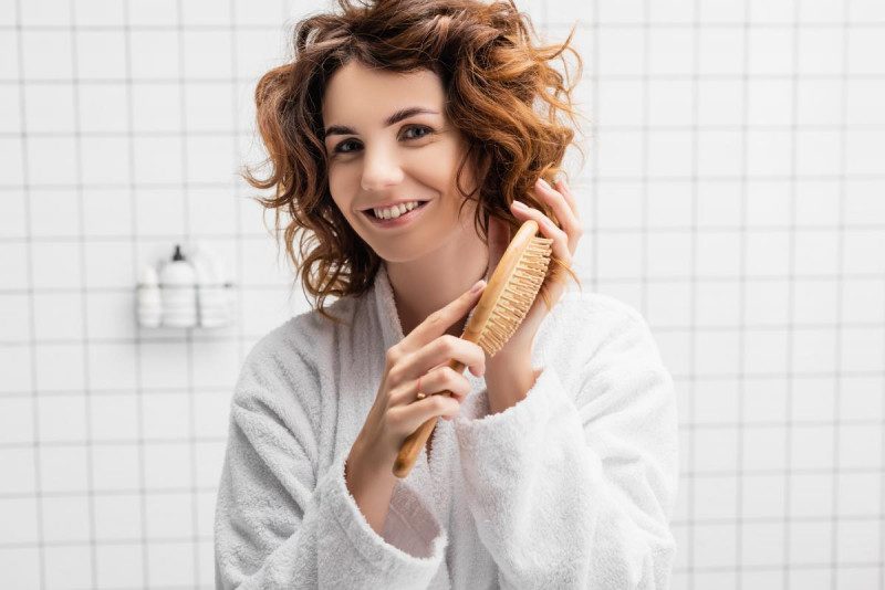 Більше білка, заліза і вітаміну С: які продукти їсти для розкішного волосся