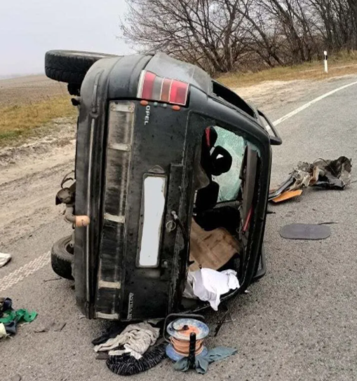 Жінка залишилася одна: у ДТП на Львівщині загинули батько та 12-річна донька, мати у важкому стані