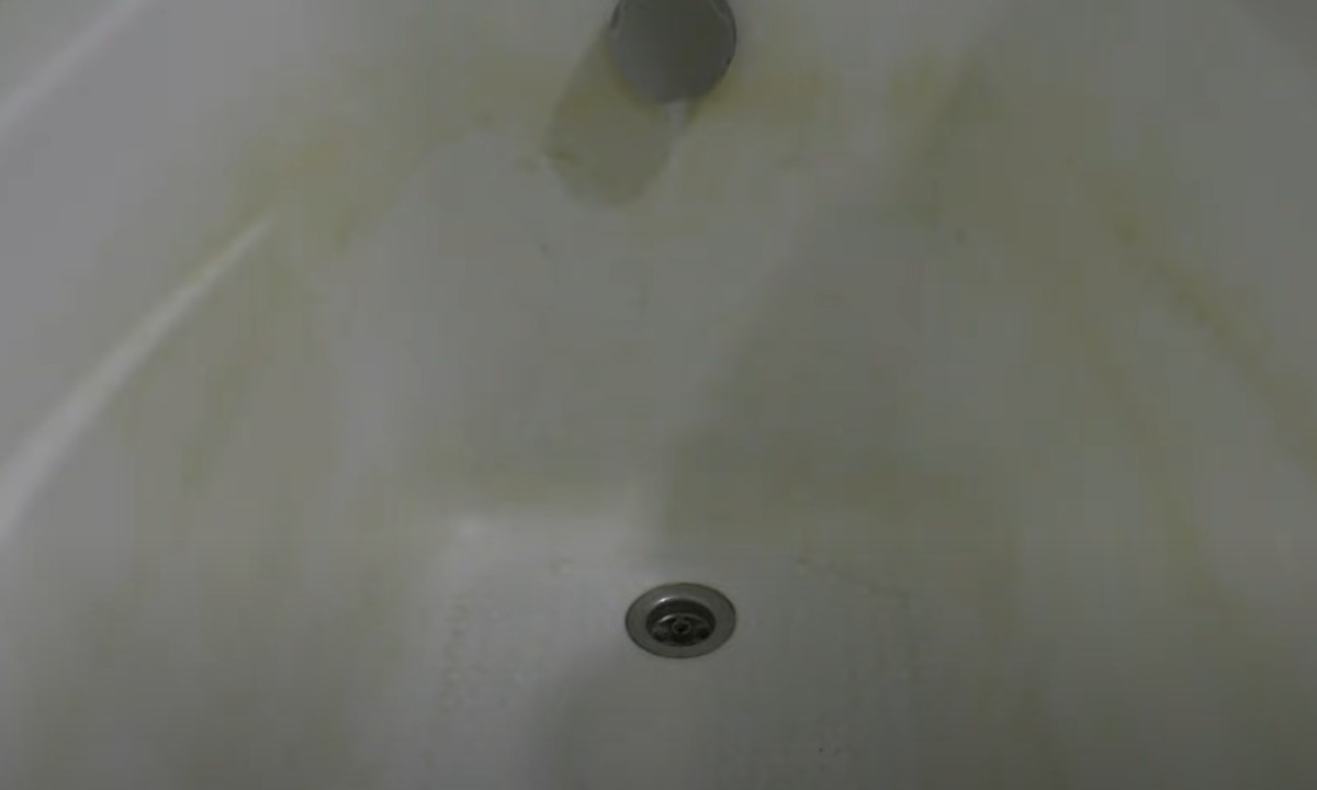 Очистка ванной: ни единого шанса грязи и известковому налёту