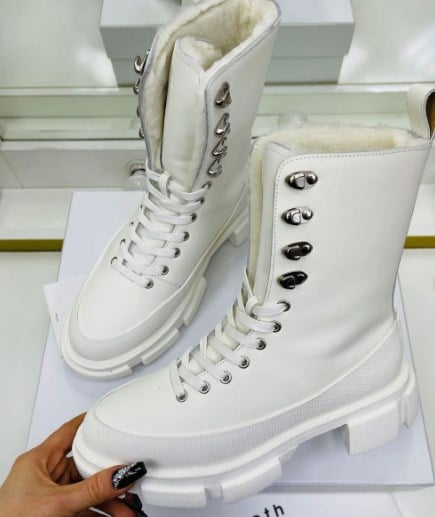 Зимові черевики 2022 жіночі