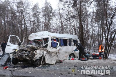 Смертельна ДТП під Черніговом: стали відомі версії причин аварії Смертельна ДТП під Черніговом: стали відомі версії причин аварії