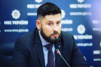 Заступник міністра Гогілашвілі прокоментував свою 'надмірну емоційність' на блокпості Заступник міністра Гогілашвілі прокоментував свою 'надмірну емоційність' на блокпості