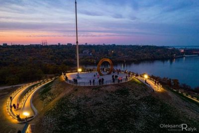 Завдяки Завдяки