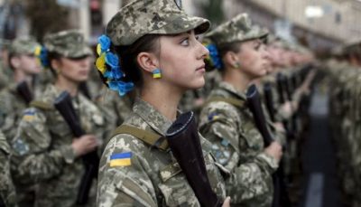 Українські жінки зобов'язані стати на військовий облік: кого не візьмуть на роботу без документів