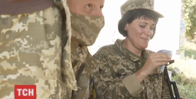 До кінця 2022 року більшість українок повинні стати на військовий облік: чи готові жінки служити