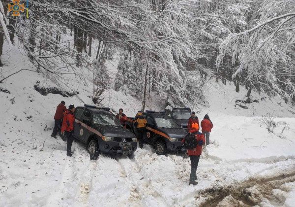 Дива не сталося: зниклого у горах на Закарпатті чоловіка знайшли мертвим