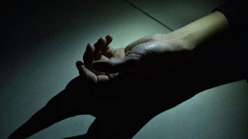 Під Дніпром у гаражі знайшли мертвими 19-річне подружжя