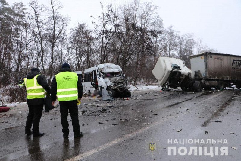 ДТП з 19-ма загиблими та пораненими під Черніговом: зросла кількість жертв