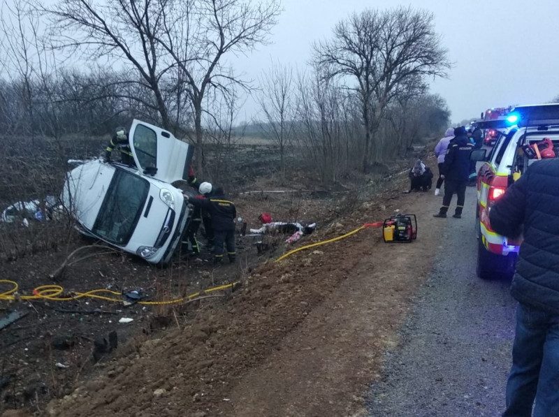 Шестеро пассажиров автобуса пострадали в ДТП в Луганской области, один – погиб