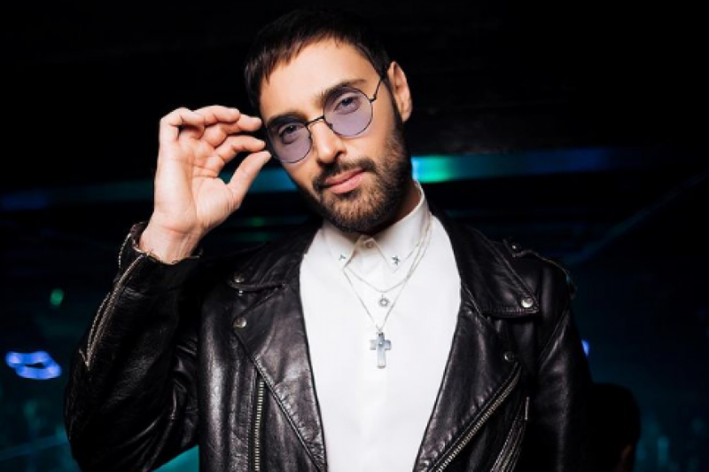 Виталий Козловский стал неузнаваем - певец кардинально сменил имидж