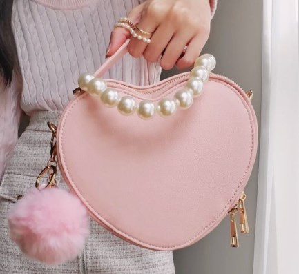 Наймодніші сумки 2022 року Наймодніші сумки 2022 року