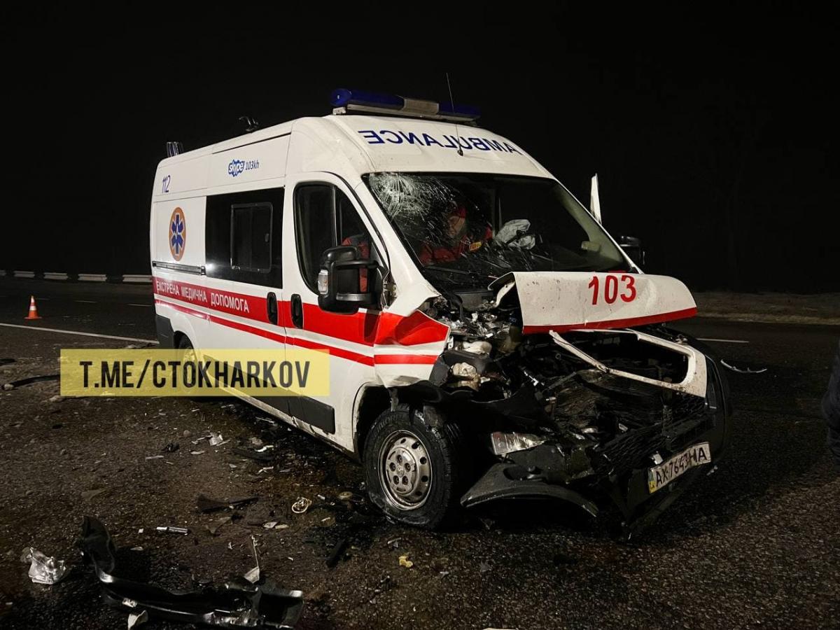 На Харківщині сталося смертельне ДТП за участі швидкої
