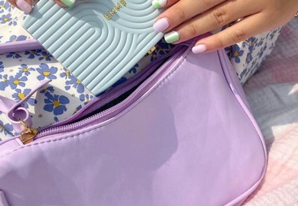 Главный цвет 2022 года Главный цвет 2022 года