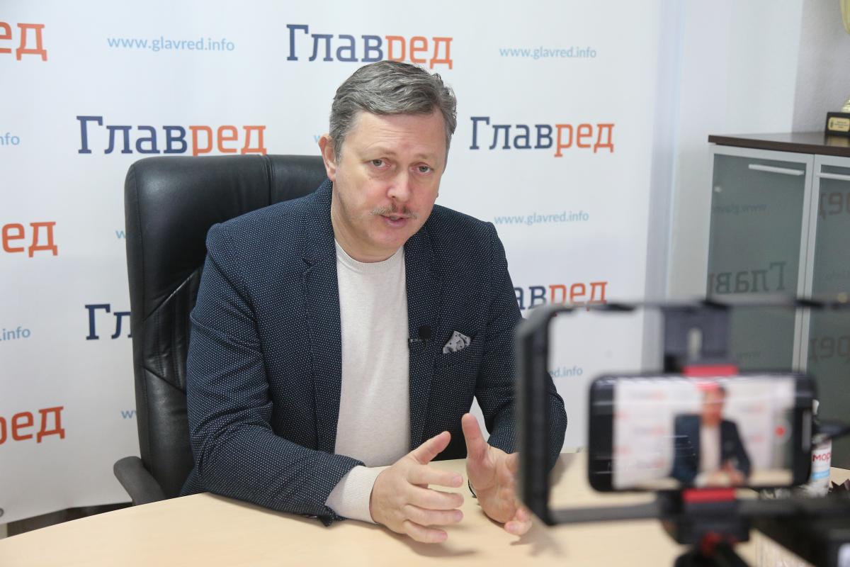 Дмитро Слоссер