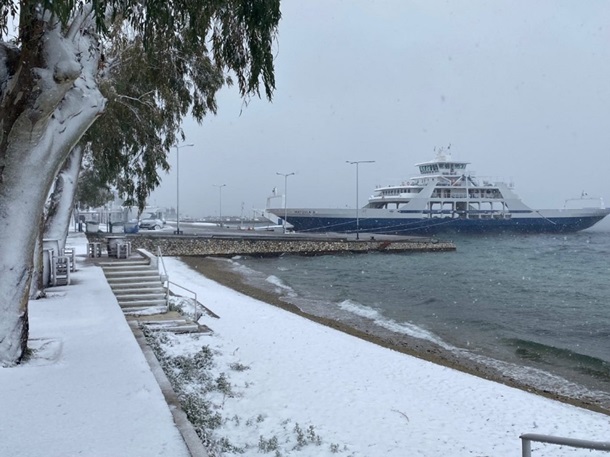 Снегопад в Греции