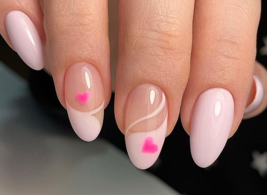 Манікюр на День Валентина 2022