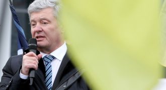 Порошенко отрабатывает кремлевскую методичку, говоря в унисон с Песковым, - Олещук