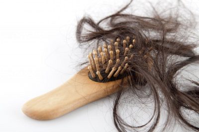 Без паники: что делать, если сильно выпадают волосы