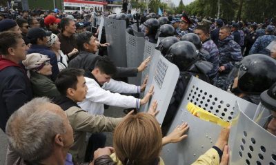 Протесты в Казахстане: в Алматы накаляется ситуация, страна сидит без интернета