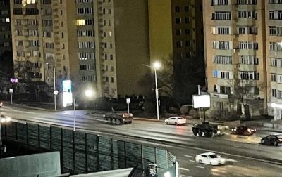 В Алматы ввели ЧП и комендантский час: город закрыт, прибывает бронетехника В Алматы ввели ЧП и комендантский час: город закрыт, прибывает бронетехника