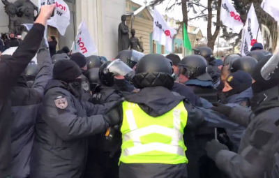 Сутички на акції ФОПів під Радою: в поліції розповіли про постраждалих