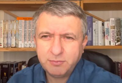 Юрий Романенко. Зачем Байден сливает Украину России