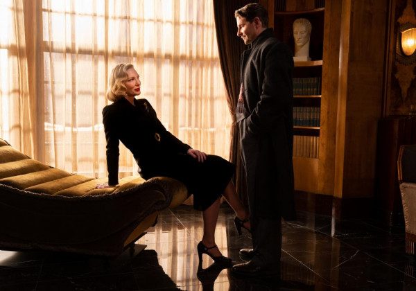 "Сеанс магии с последующим разоблачением": рецензия на фильм "Аллея кошмаров"