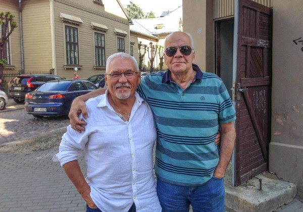 Помер зірка фільмів В'язень замку Іф і Ранетки