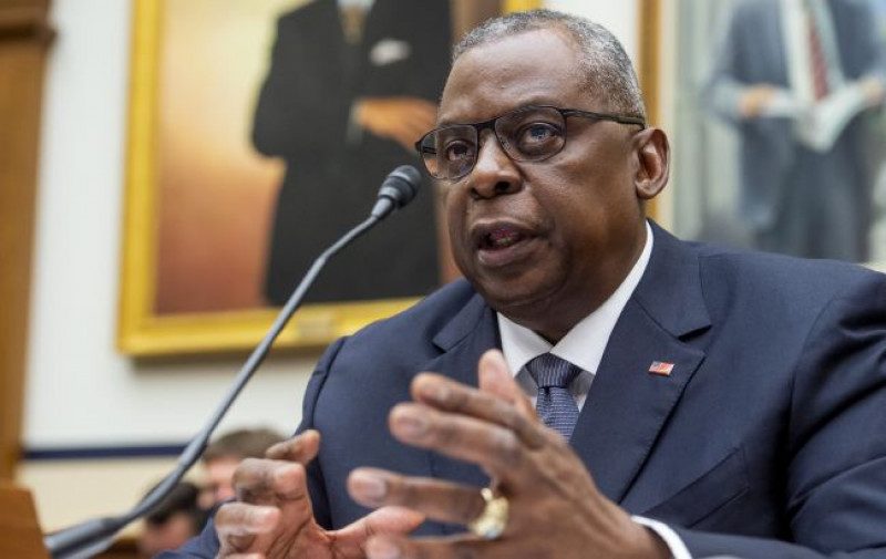 Глава Пентагона пообщался с министром обороны Украины и заверил в поддержке