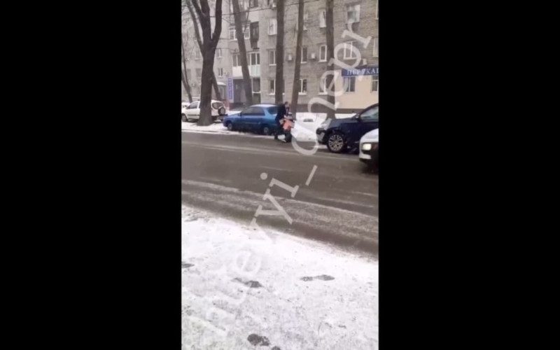 У Дніпрі водій по-звірячому розправився з пішоходом і кинув жінку на узбіччі