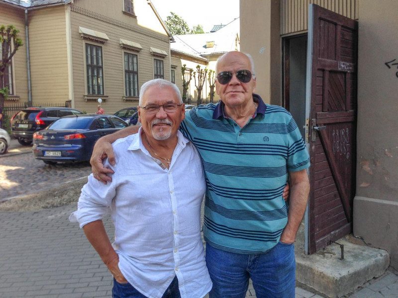 Помер зірка фільмів В'язень замку Іф і Ранетки