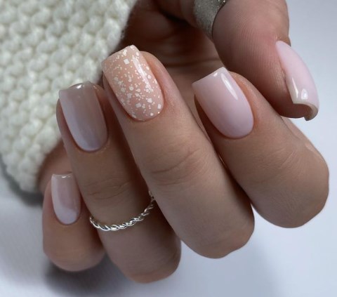 Нюдовий манікюр весна 2022 Нюдовий манікюр весна 2022