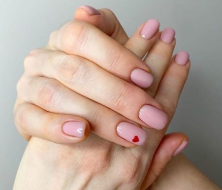 Нюдовий манікюр весна 2022 Нюдовий манікюр весна 2022