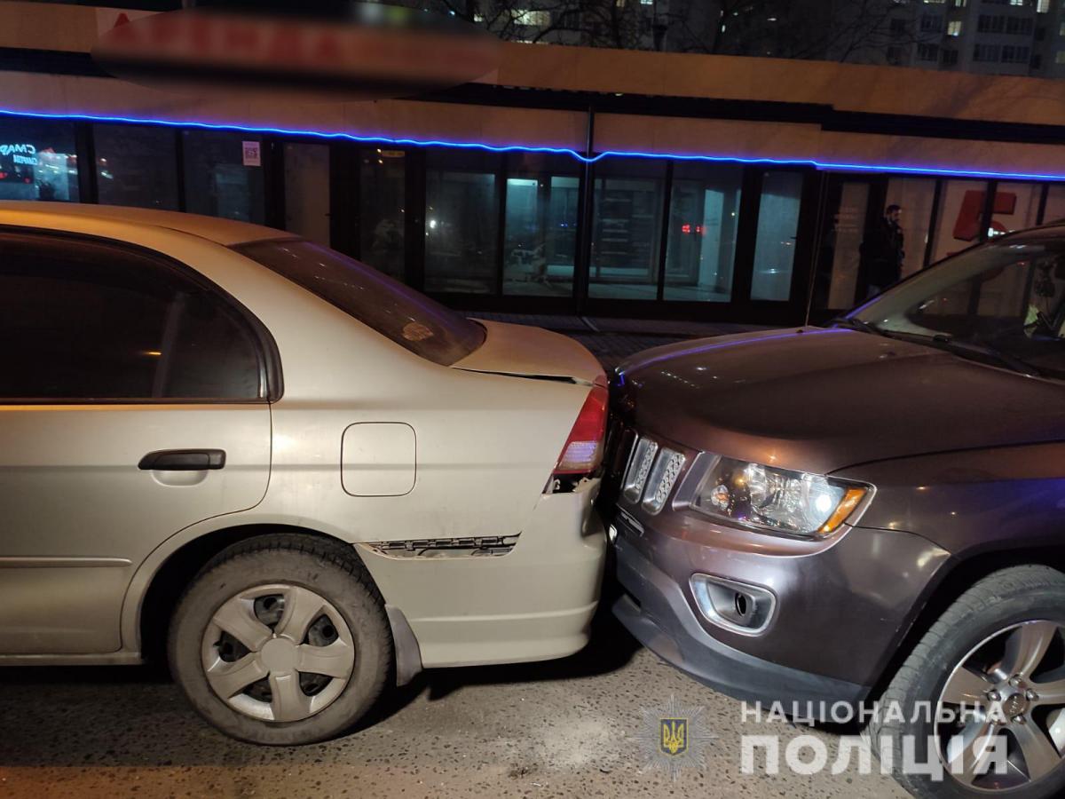 В Одессе автомобиль сбил ребенка на пешеходном переходе