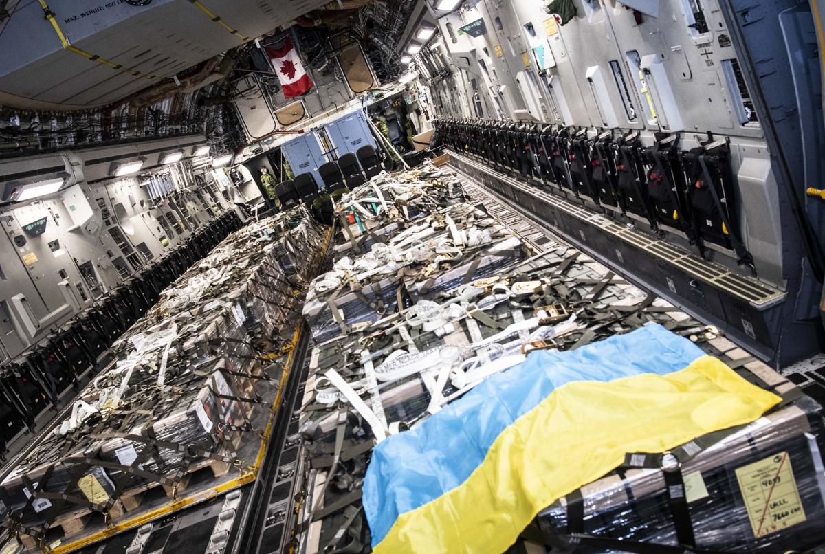 Канада передала Україні військову допомогу Канада передала Україні військову допомогу