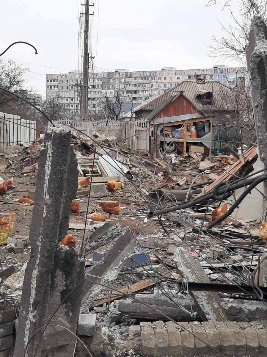 У Маріуполі показали наслідки обстрілів міста росіянами
